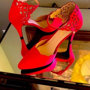 Soft red suede shoe by Franco Sarto size 9